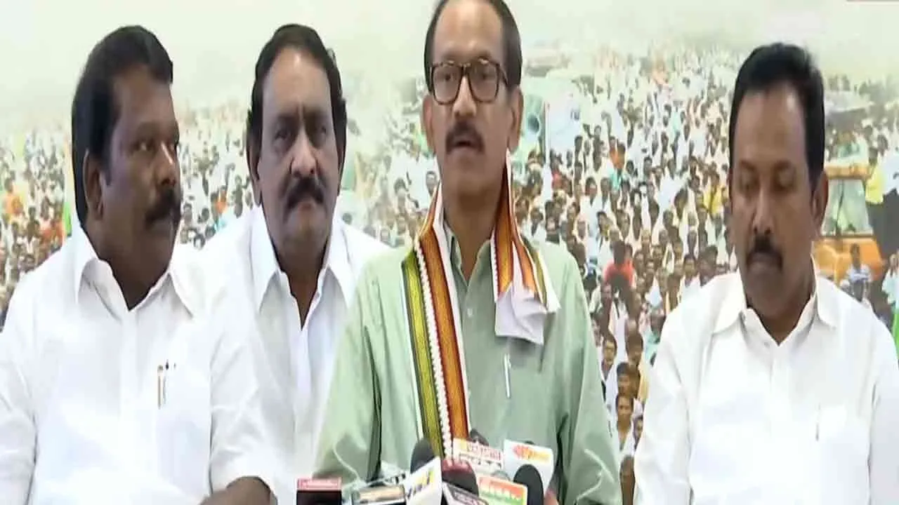  Girish Chodankar says A committee will be formed to investigate Jothimani's complaint 