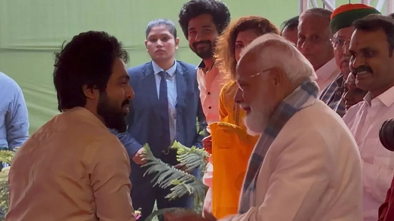  பிரதமர் மோடியின் முன்பு திருவாசகம்; ஜிவி பிரகாஷ் நெகிழ்ச்சி