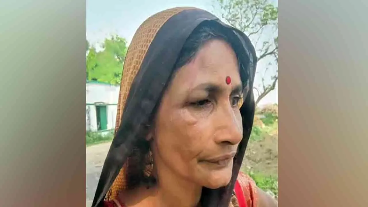  Husband hits wife and stuffs Husband hits wife and stuffs her head in a drum for Property disputeher head in a drum for Property dispute 