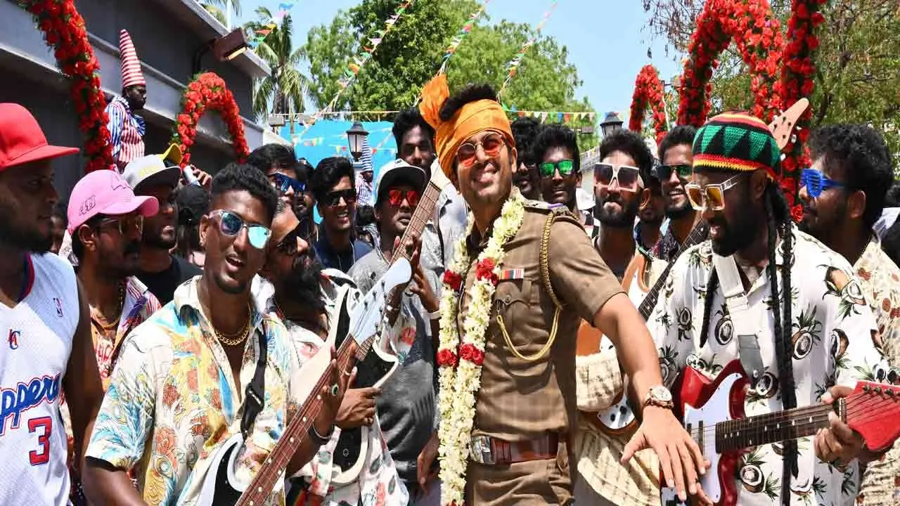  Vaa Vaathiyaar movie Review 