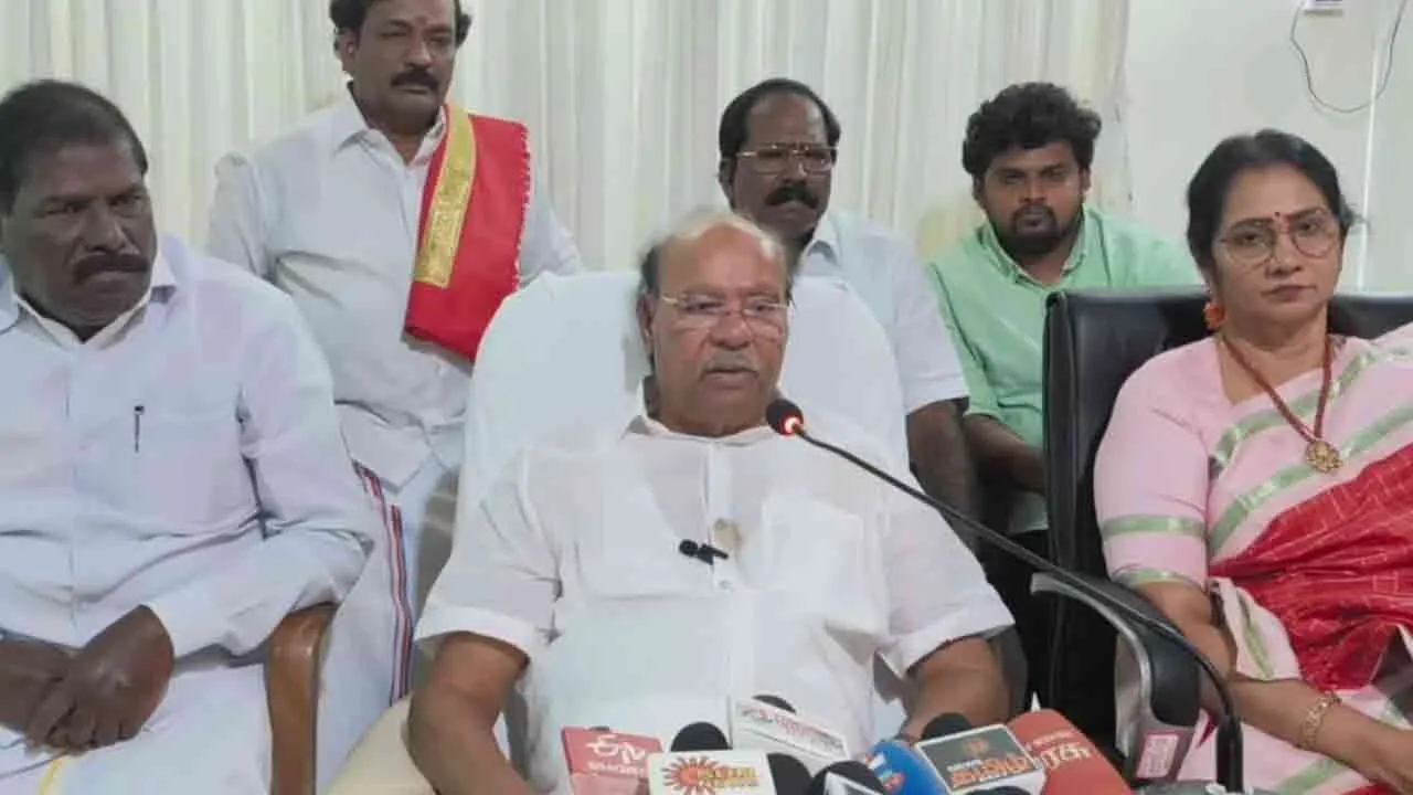  'Anbumani should not be running around saying I am the leader; contempt of court' - Ramadoss interview Photograph: (pmk) 