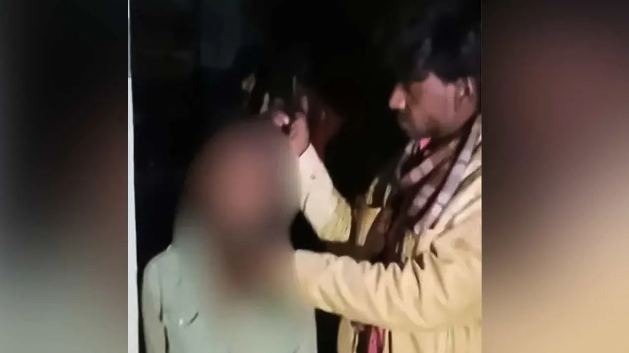  woman  Family bagged her lover forces her to drink urine and thrashed 