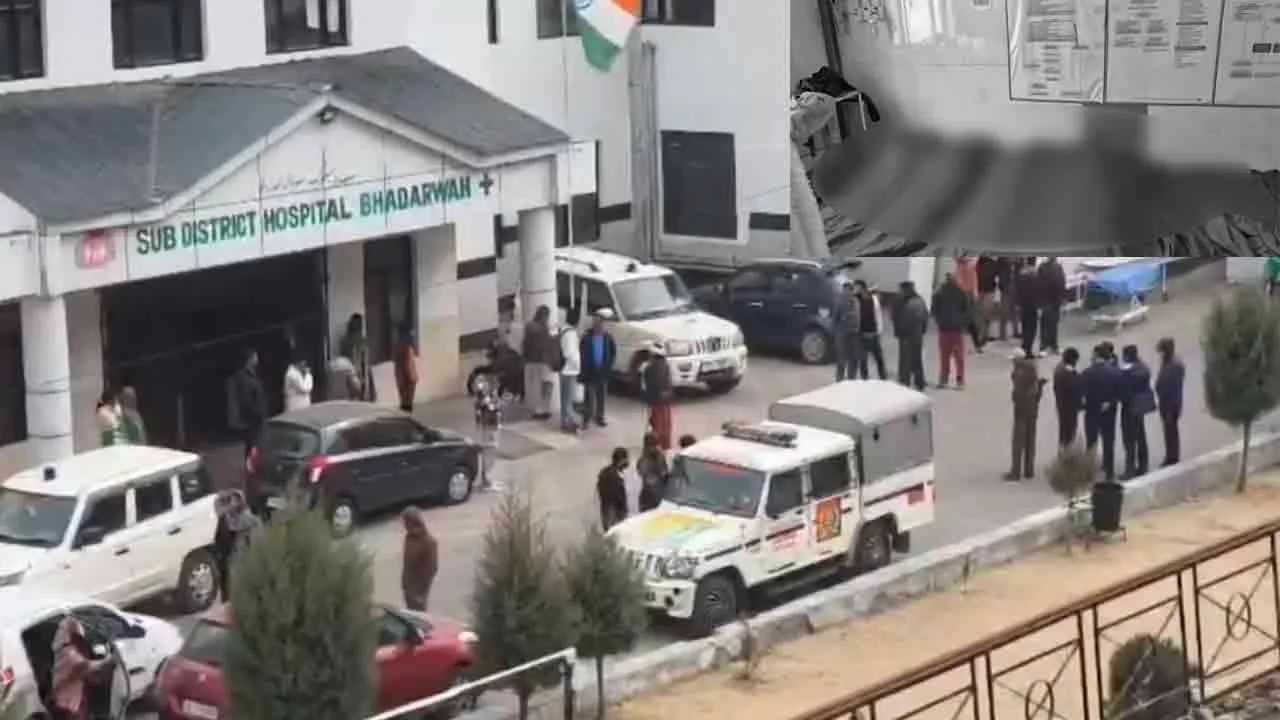  பள்ளத்தில் கவிழ்ந்த பாதுகாப்பு வாகனம்; ராணுவ வீரர்களுக்கு நேர்ந்த சோகம்!