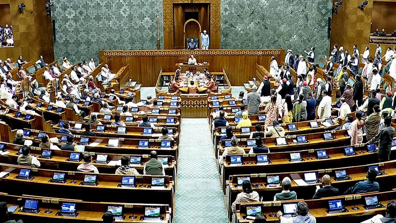  Lok Sabha adjourned without Prime Minister's address for Opposition parties create ruckus 