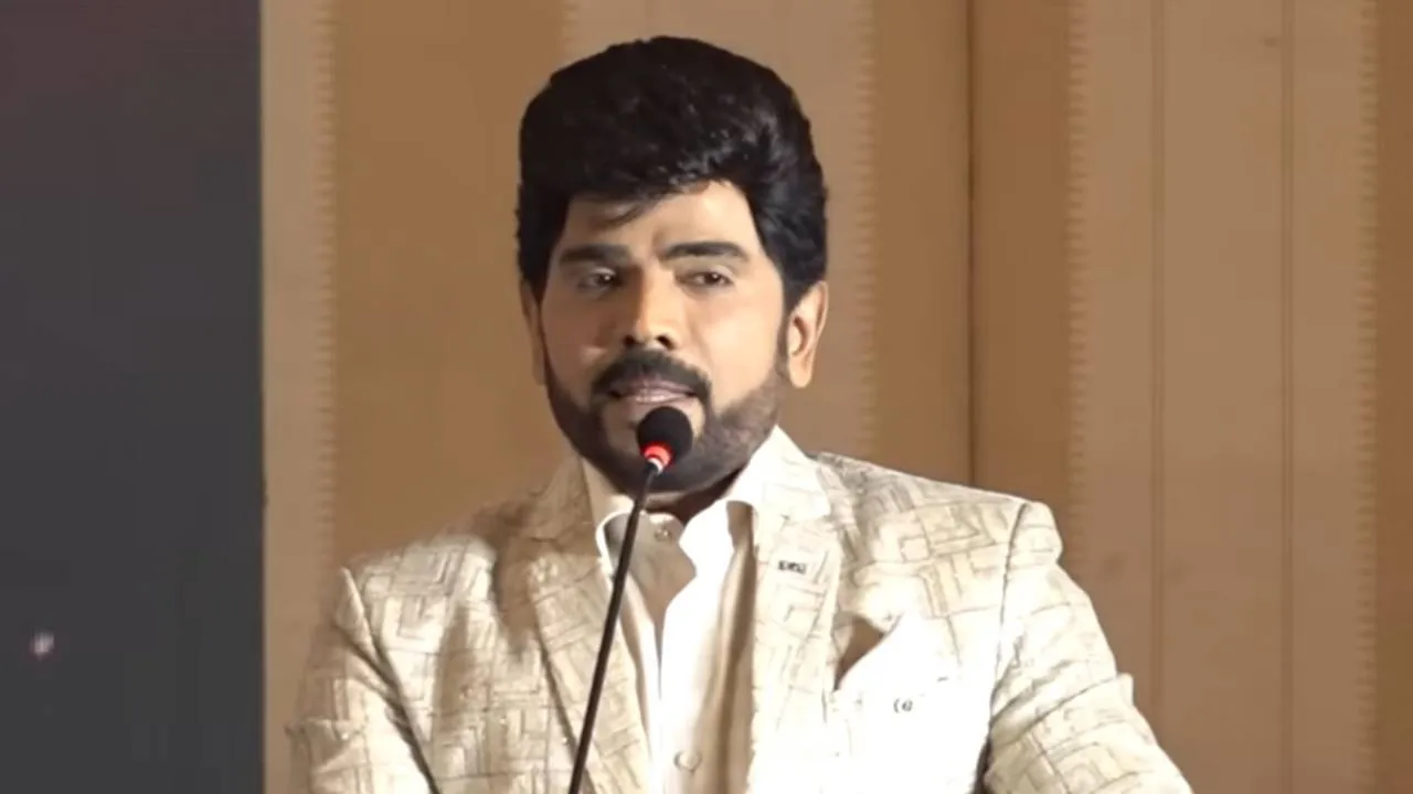  “என் தாயாரிடம் நானும் நடிகராவேன் என சொன்ன போது...” - லெஜண்ட் சரவணன் எமோஷ்னல்