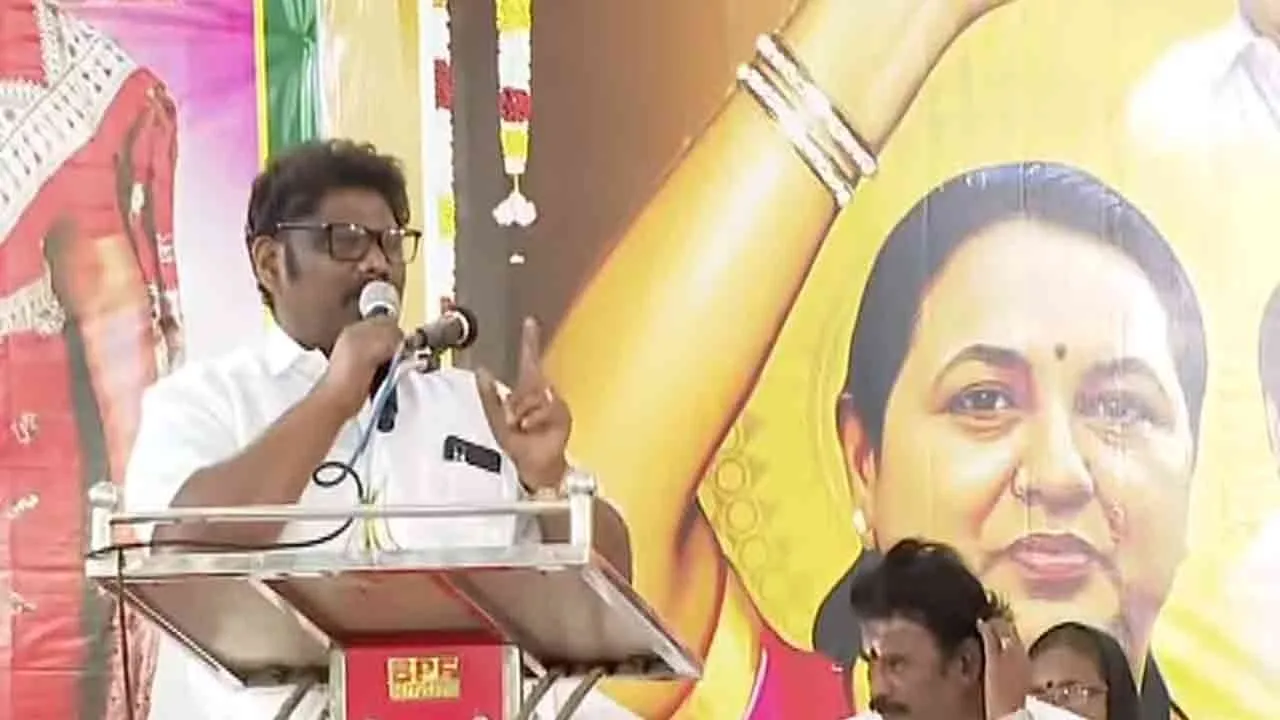  “வீடு புகுந்து அடிக்க வேண்டிய சூழ்நிலை வந்துவிடும்” - பத்திரிகையாளர்களுக்குத் தே.மு.தி.க. நிர்வாகி மிரட்டல்!
