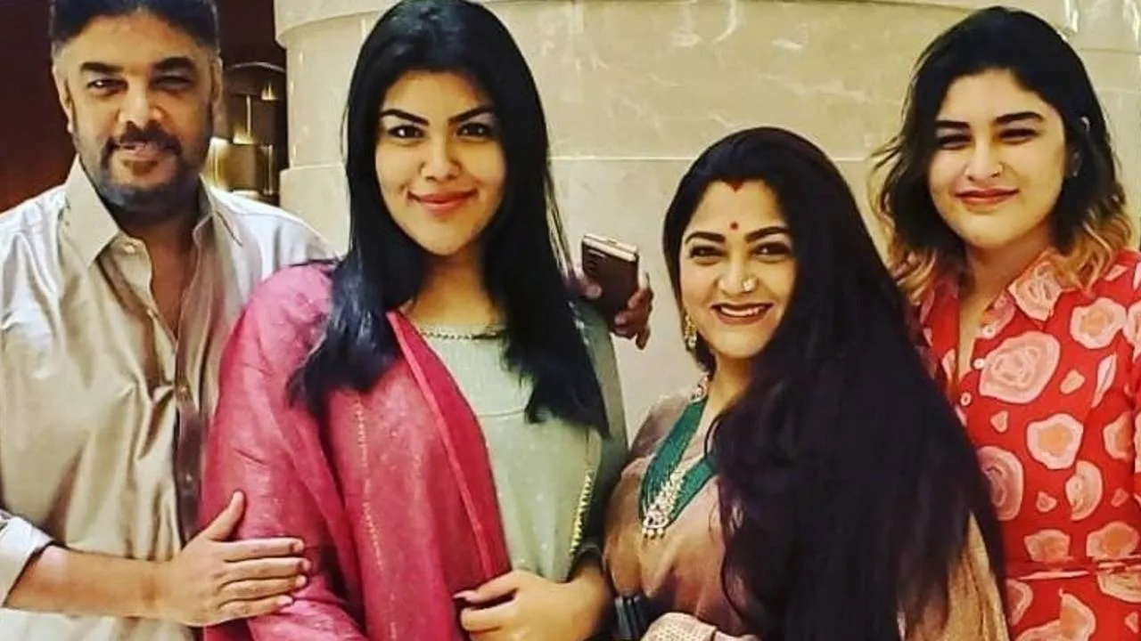  நாயகியாக களமிறங்கிய குஷ்பு மகள்!