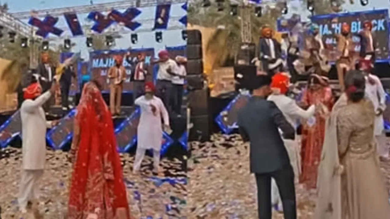  Bride drenched in cash; Controversial video! Photograph: (PUNJAB) 
