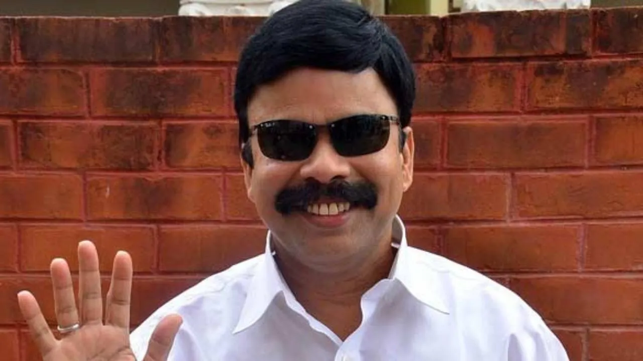  2026 தேர்தல்; 10 நாட்களில் புது அறிவிப்புடன் வரும் பவர் ஸ்டார் சீனிவாசன்