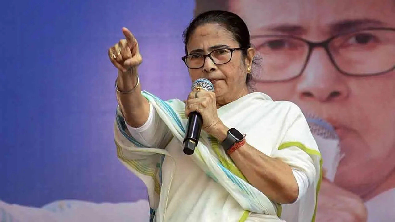  Mamata Banerjee said Justice for Kerala, justice for West Bengal 