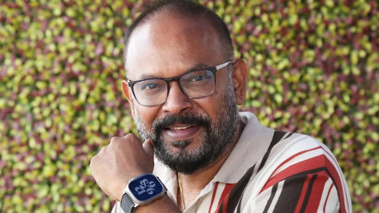  “கோல்டு செயின் கொடுக்கலாம்...” - தவறை கண்டுபிடித்த ரசிகருக்கு வெங்கட் பிரபு ரிப்ளை