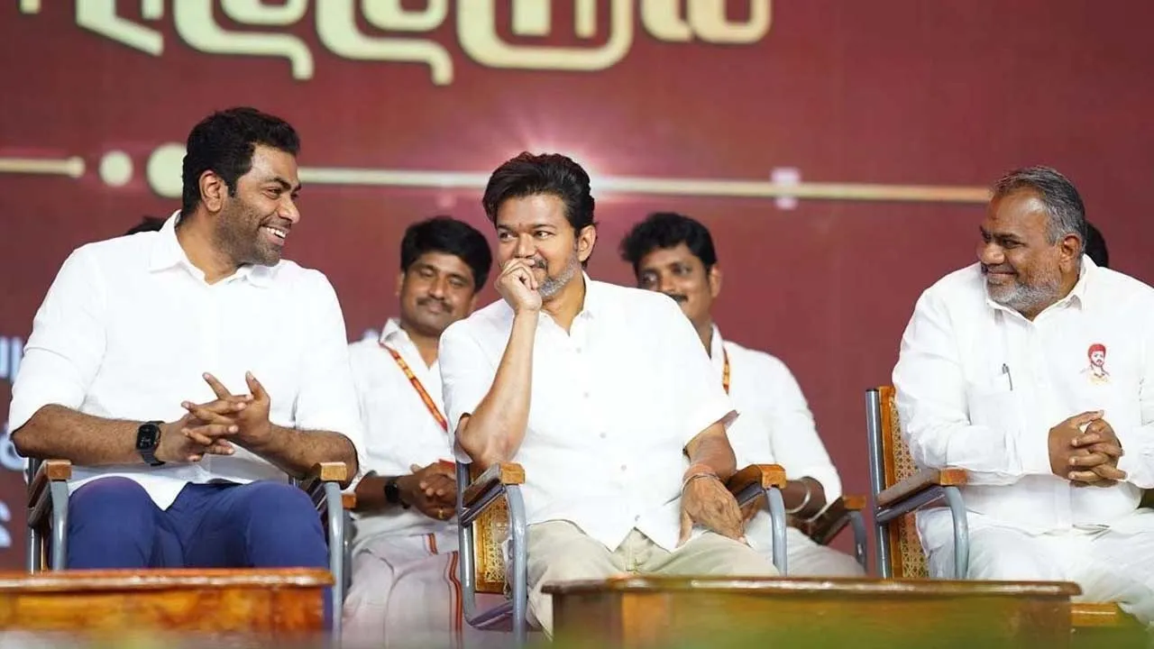  tvk Photograph: (vijay) 