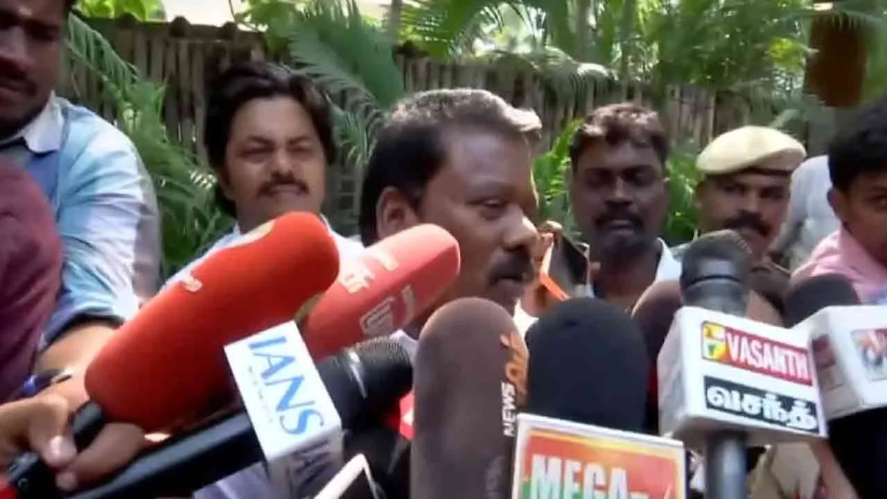  “தகவல் சொல்வதற்கு ஒன்றுமே இல்லை” - முதல்வரைச் சந்தித்த பின் செல்வப்பெருந்தகை பேட்டி!