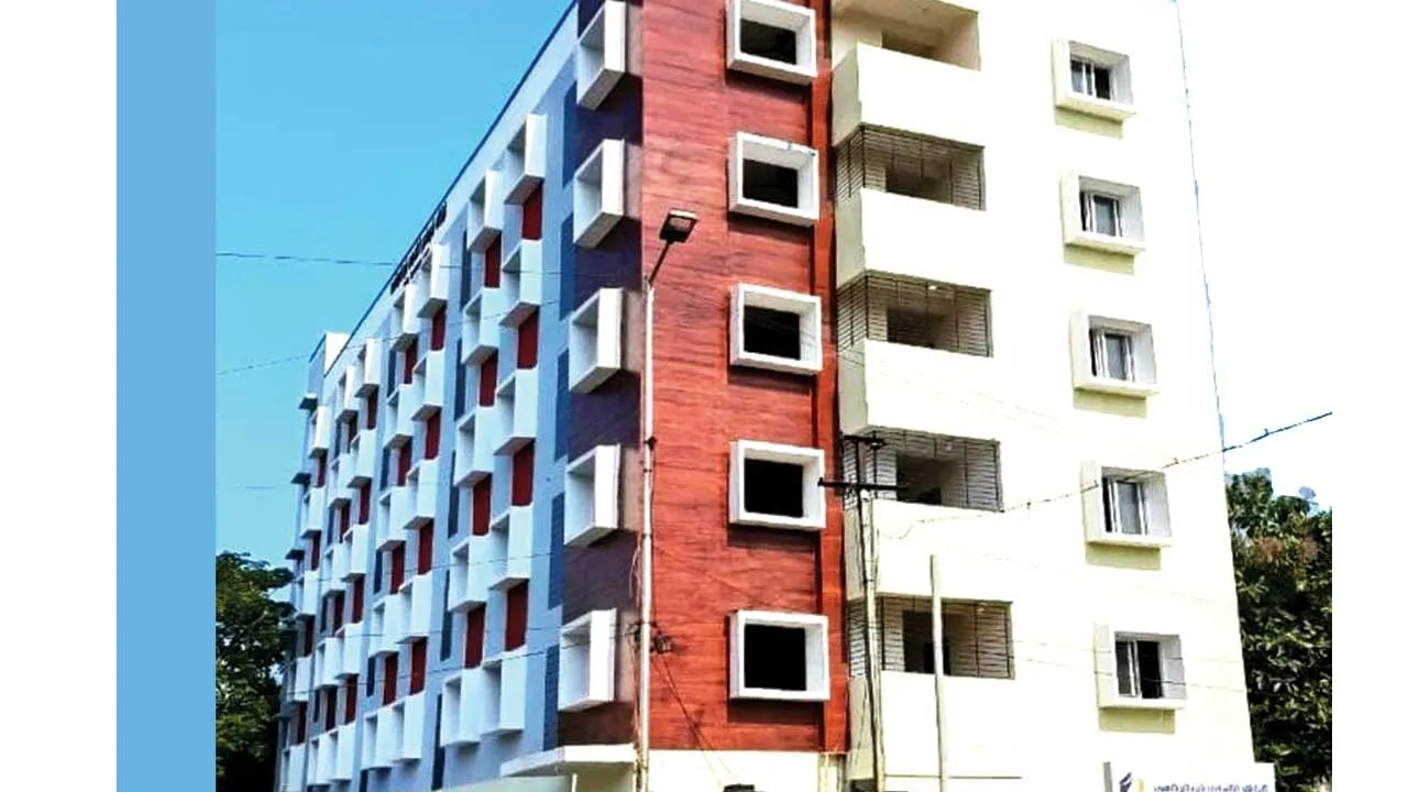  ‘தோழி’ -எளிய பெண்களுக்கு எட்டாத விடுதியா?