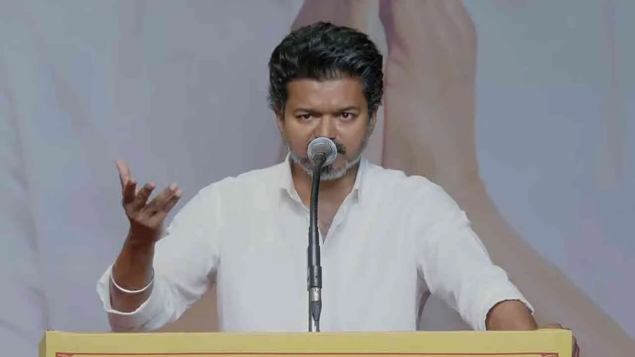  Vijay breaks his silence on the divorce issue 