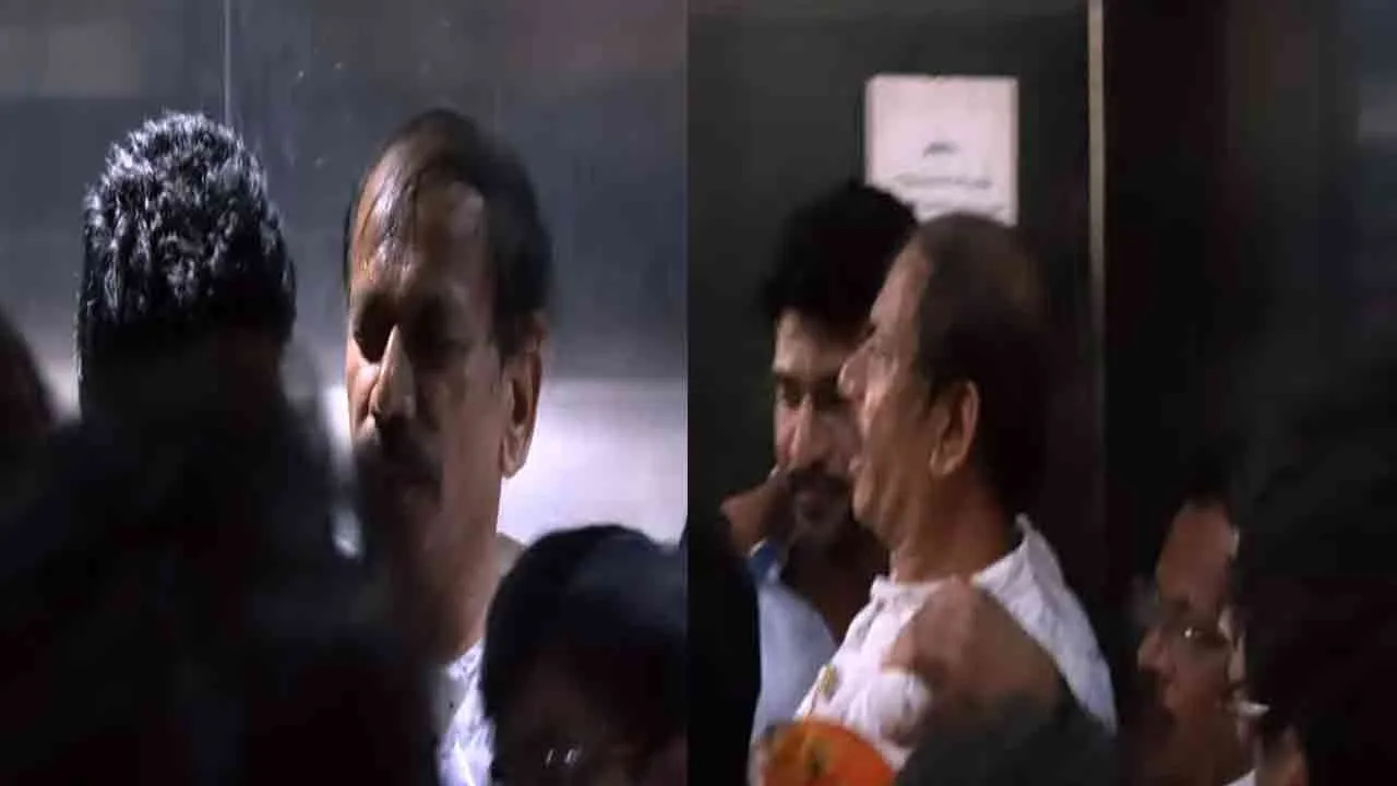  Girish Chotankar faints, stirs up trouble at Congress office 