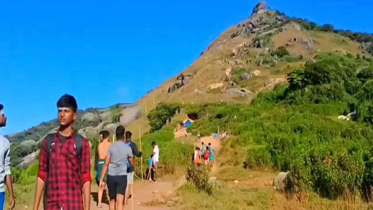  kovai Photograph: (vellingiri) 