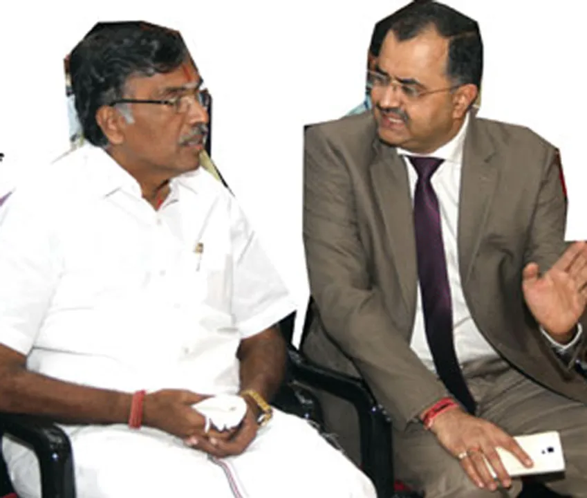  சிக்கிய தூ... வேந்தர்! ஊழலில் ஊறும் உயர்கல்வி! -சிக்கும் அமைச்சர் + அதிகாரி!