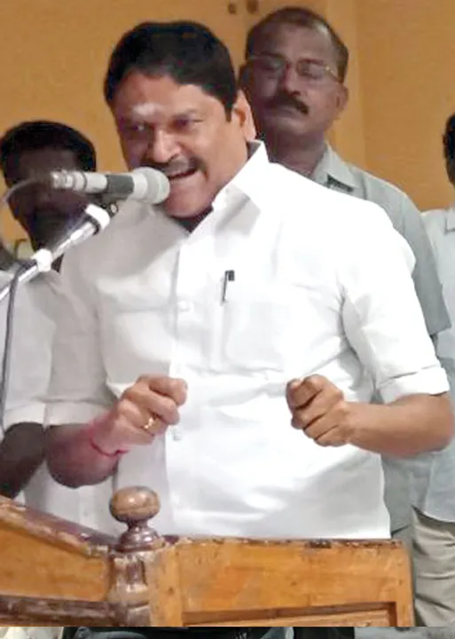  ஆளுங்கட்சி மல்லுக்கட்டு! மந்திரிக்கு எதிராக போர்க்கொடி!