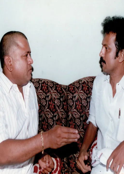  கர்ஜனை! -"இளையவேள்'’ராதாரவி(54)