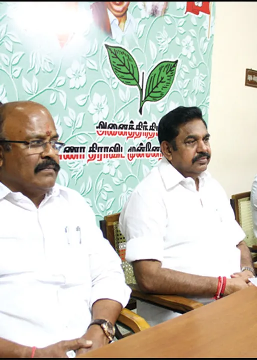  தினகரன் பூச்சாண்டி! இ.பி.எஸ்.-ஓ.பி.எஸ். மிரட்சி!