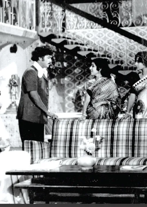  கர்ஜனை! -"இளையவேள்'’ராதாரவி(65)