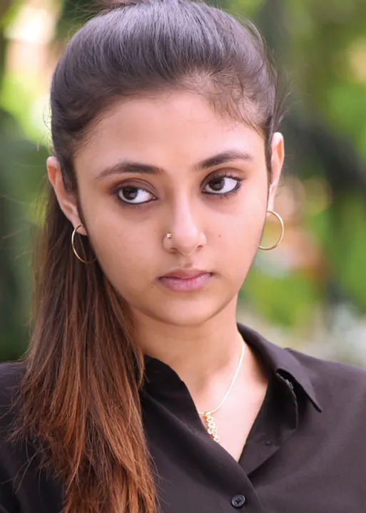  மகிழ்ச்சியின் உச்சியில்...
