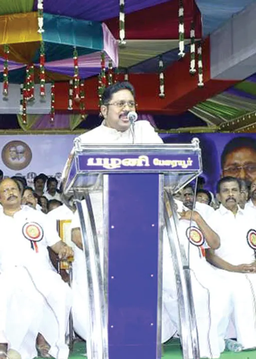  எங்க வீட்டுல சாம்பார் வாளி தூக்கினவர் அமைச்சர் -தினகரன் காட்டம்