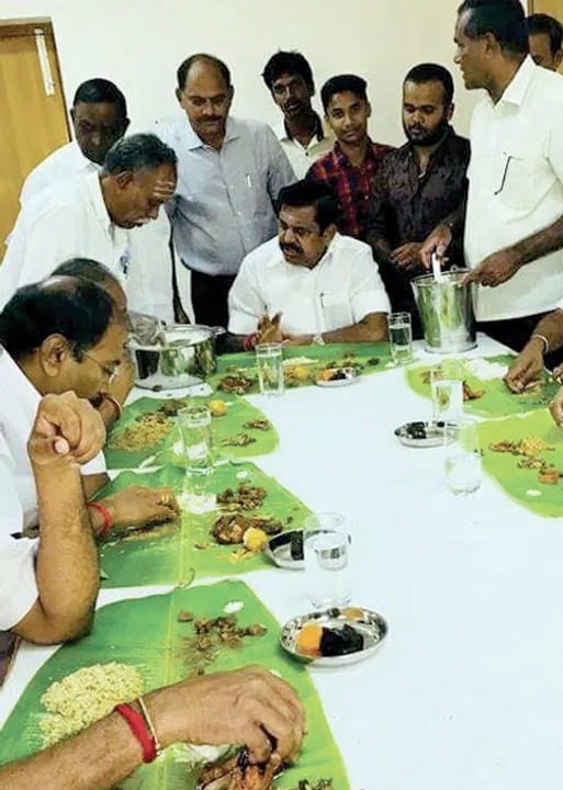  வீணாகும் தண்ணீர்! வௌங்காத ஆட்சி! வயிறு எரியும் மக்கள்!