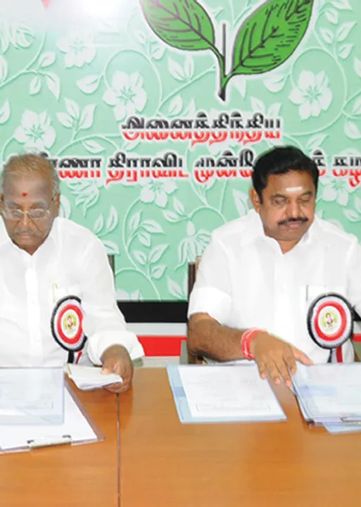  பதவி விலகு! ஓ.பி.எஸ். போர்க்கொடி! இ.பி.எஸ். டென்ஷன்!