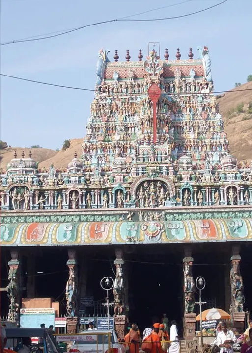  திண்ணைக் கச்சேரி! லேடீஸ் ஃபைட்! கலெக்டரை கடுகடுத்த அமைச்சர்!