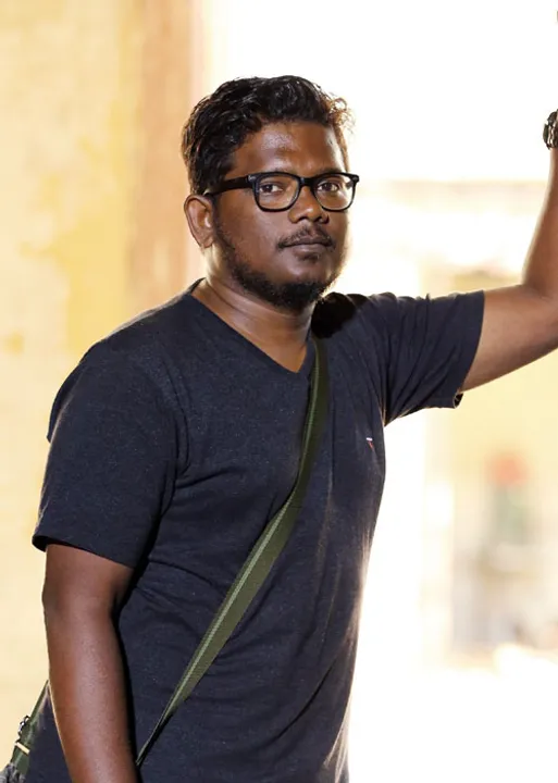  வாயாடி மூலம் வலைத்தளங்களில் ஹிட் அடிக்கும் கவிஞர்!