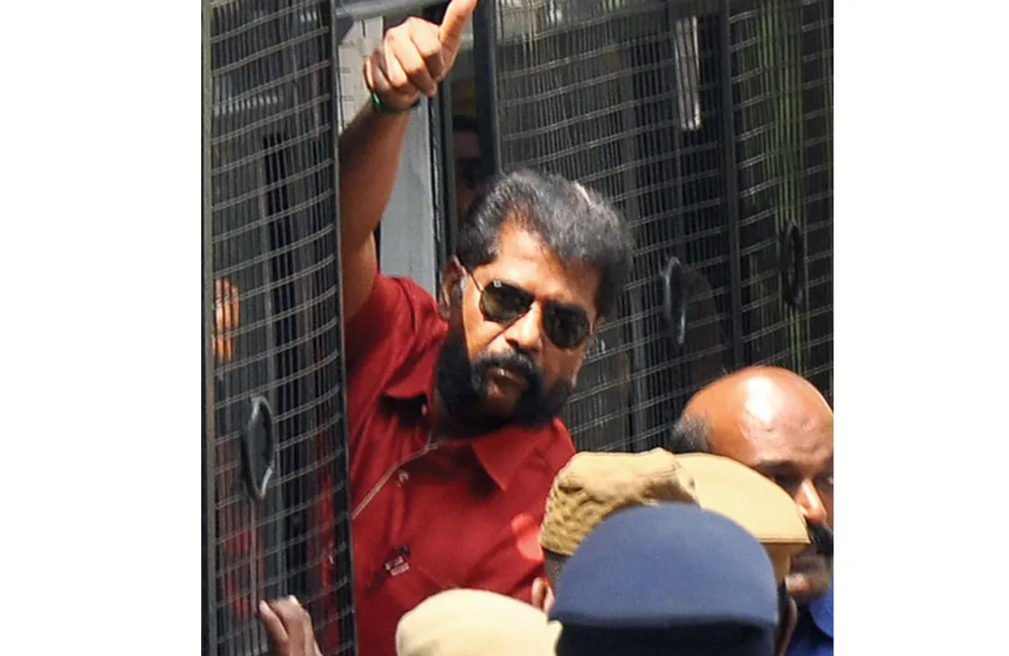  உண்மையை உரக்கப் பேசும் நக்கீரன்! -தொடரும் ஆதரவு!