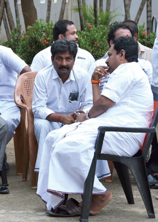  வேஸ்ட் ஆன ஜாலி டூர்!