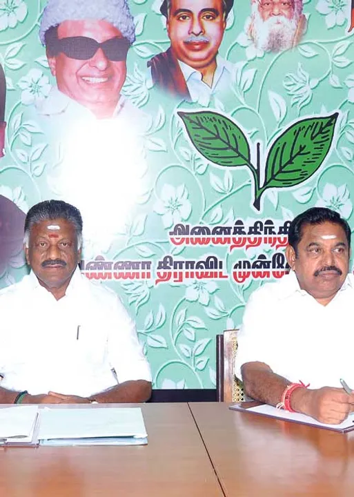  ராங்-கால் : கட்சித் தலைமை! நீயா-நானா? ஓடும் தலைகள்! திண்டாடும் தினகரன்!