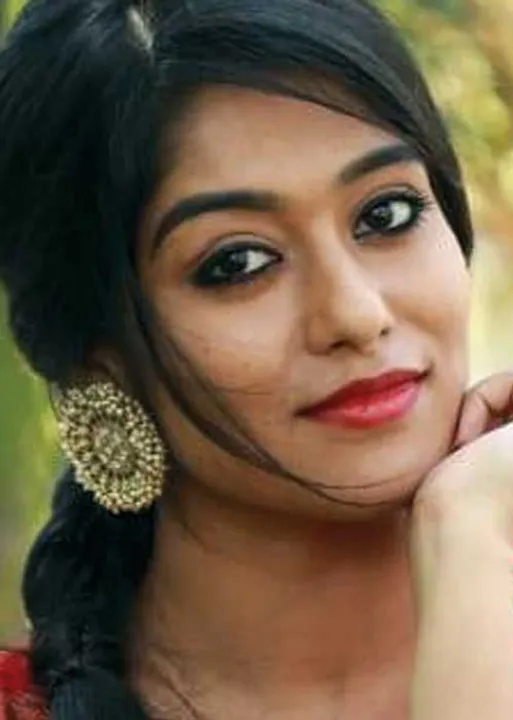  நின்னு விளையாண்ட ஹீரோயின்