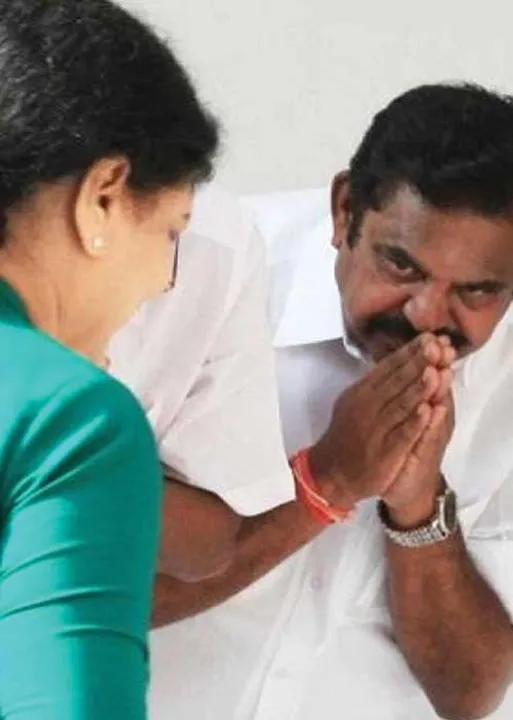  ராங்-கால் : அரசு ஆதரவில் சசி பிறந்தநாள்! எடப்பாடிக்கு ஆப்பு வைக்கும் தங்கமணி வேலுமணி -டெல்லி ஸ்கெட்ச்!