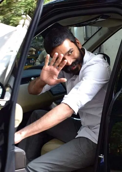  டூரிங் டாக்கீஸ்! ஹீரோக்களை அதிரவைத்த ஆன்லைன் ஆப்பு!
