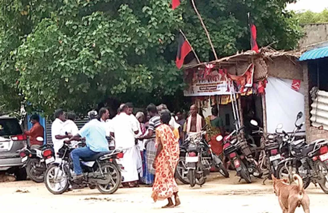  15 ஆயிரம் ஓட்டு! லீடிங் காட்டு! கலெக்டருக்கு ஆளுங்கட்சி அசைன்மென்ட்! -விக்கிரவாண்டி இறுதிக் கூட்டம்!