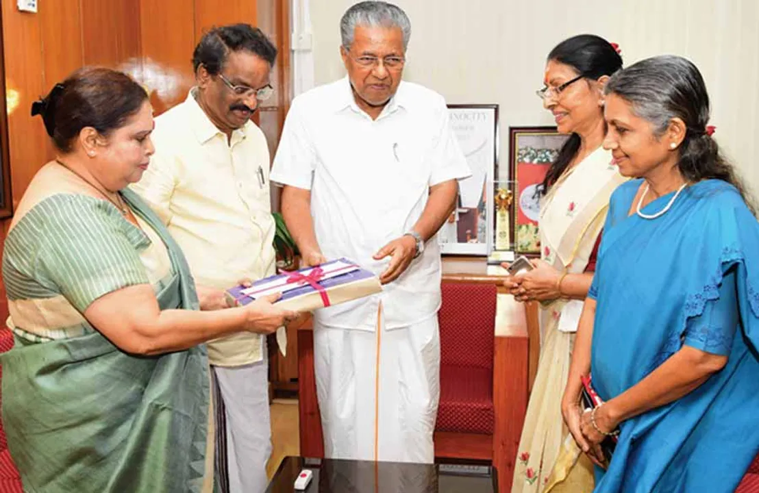  படுக்கைக்கு அழைக்கும் அண்டர்வேர்ல்டு கேங்! அதிரவைக்கும் ஹேமா ஆணைய அறிக்கை