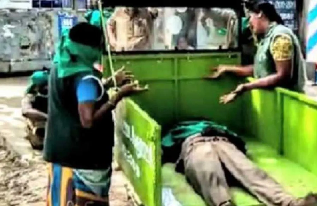  குப்பைவண்டியில் சடலம்! -தூய்மைப் பணியாளருக்கு நேர்ந்த அவலம்!