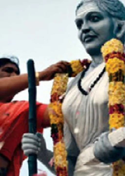  படைப்பின் ஆதிவேர் பெண்! -அமுதா