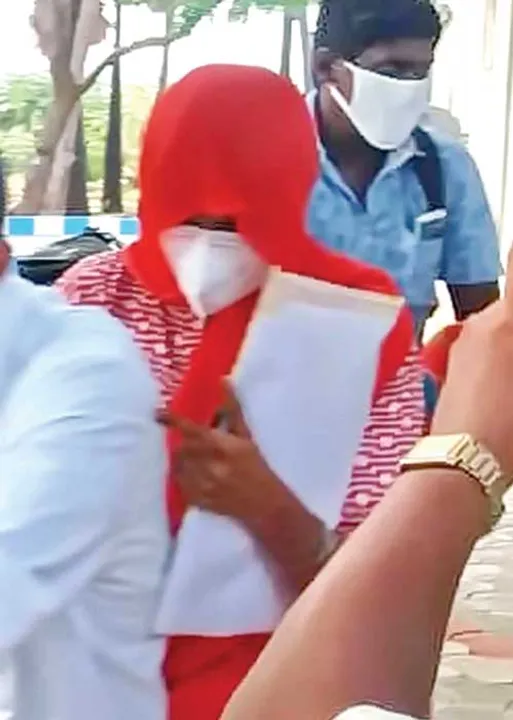 ரிமாண்டுக்காக நடந்த அத்துமீறல்! பெண் மருத்துவருக்கு கொலை மிரட்டல்!