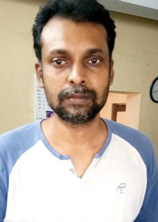  நானே கடவுள்! பெண்களை சீரழித்த மதபோதகர்!