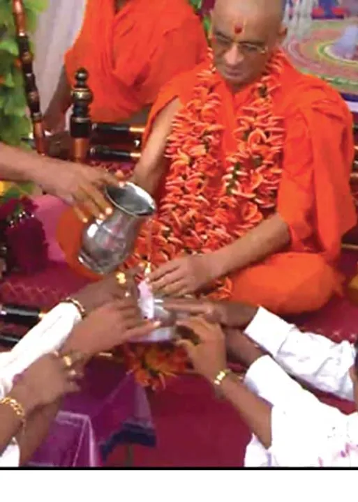  எமனான எச்சில் பிரசாதம்! -குருஜியைக் கொன்ற கொரோனா!