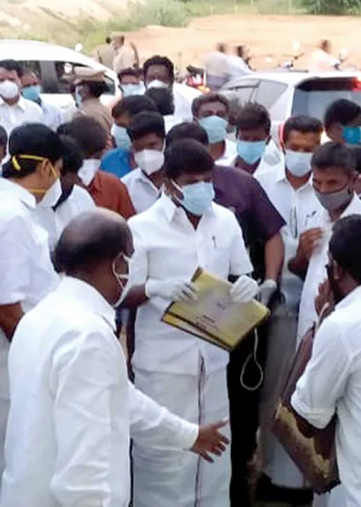  தடுமாறும் முதல்வர்! உளறும் அமைச்சர்கள்! - கொரோனா கால கொடூரக் கூத்து!