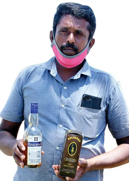  மதுவில் விஷம் வைத்துக் கொல்லப்படும் விவசாயிகள்!