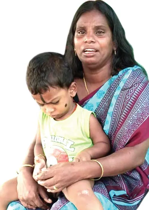  கைக்குழந்தையுடன் போராடும் பெண்! கணவன் மரணத்தில் விலகாத மர்மம்! - அலைக்கழிக்கும் அரசு!