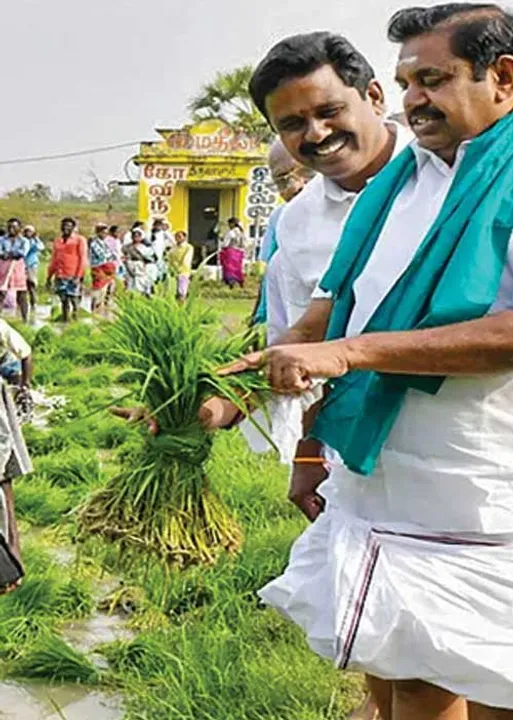  110 கோடி அபேஸ்! ராஜ்பவன் விசாரணையில் எடப்பாடி!