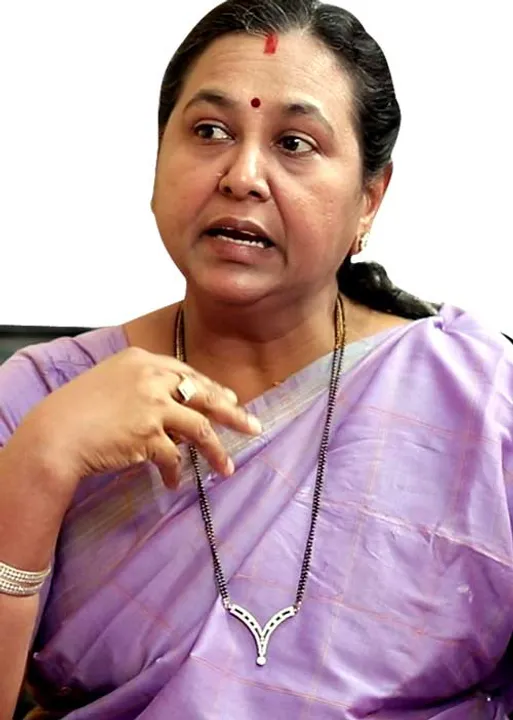  சசிகலா வந்தால்...? அ.தி.மு.க.வை சீண்டிய பிரேமலதா!